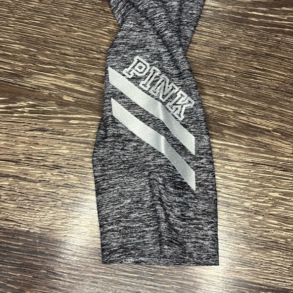 PINK Victoria's Secret Gray Leggings size small - Picture 3 of 4